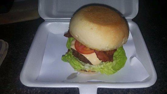 Cj's Pub